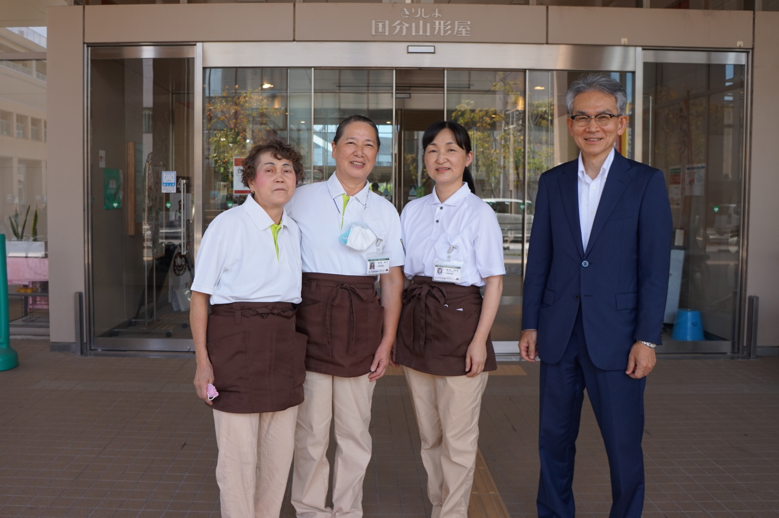 「きりしま国分山形屋と鹿銀国分支店」様2